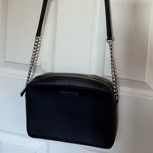 Michael Kors• Navy Jet Set Saffiano Leather Crossbody Bag